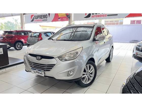 HYUNDAI IX35 2.0 MPI 4X2 16V GASOLINA 4P AUTOMÁTICO HYUNDAI IX35 2.0 MPI 4X2 16V GASOLINA 4P AUTOMÁTICO